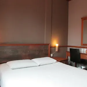 2* Hotell Four Chain View