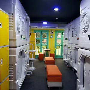 Galaxy Pods @ Chinatown Kapszulahotel